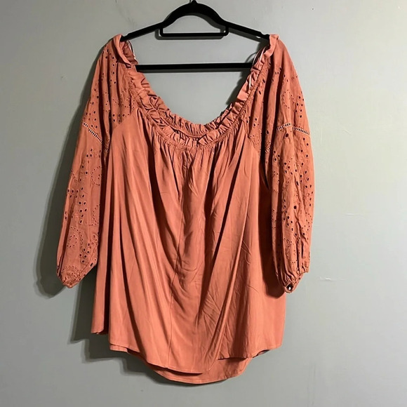 Maurices Plus Size Solid Eyelet Sleeve Off The Shoulder Top size 4xl (26) - Picture 3 of 8